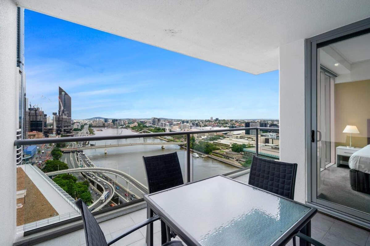 City Living - Brisbane River-View 2 Bedroom Apt מראה חיצוני תמונה
